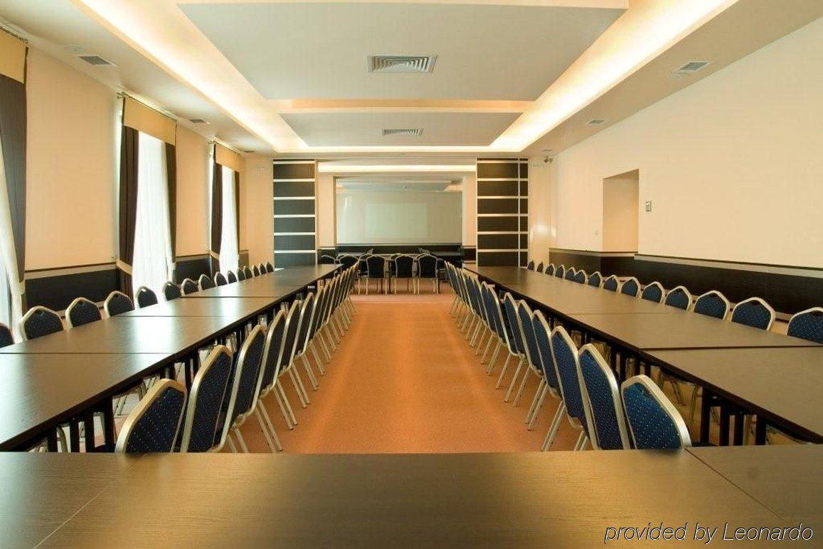 Grein Hotel Rzeszow Luaran gambar